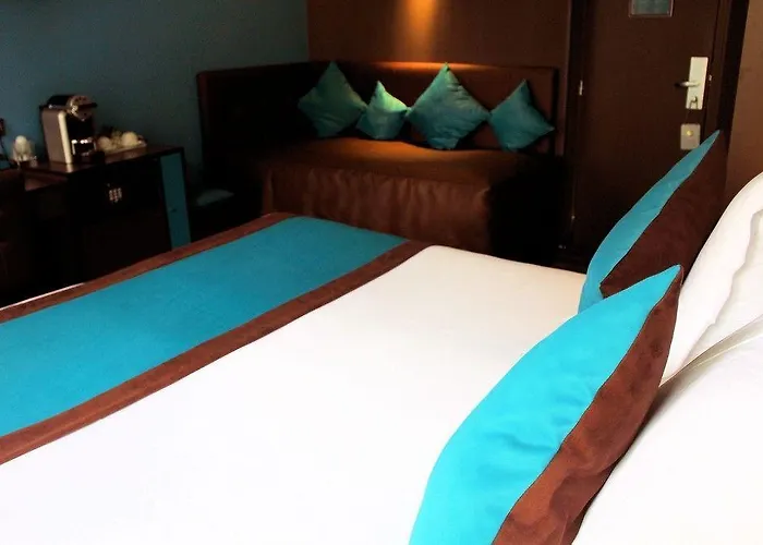 ベスト ウエスタン ヌーヴル オルレアンズ モンパルナス 4*