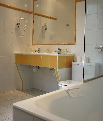 ホテル ベスト ウエスタン ヌーヴル オルレアンズ モンパルナス